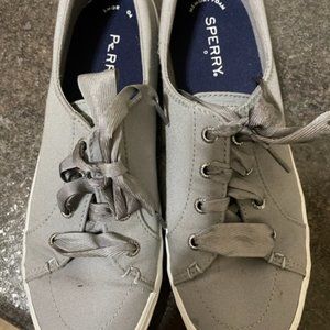 Sperry loafer sneaker with ribbon laces